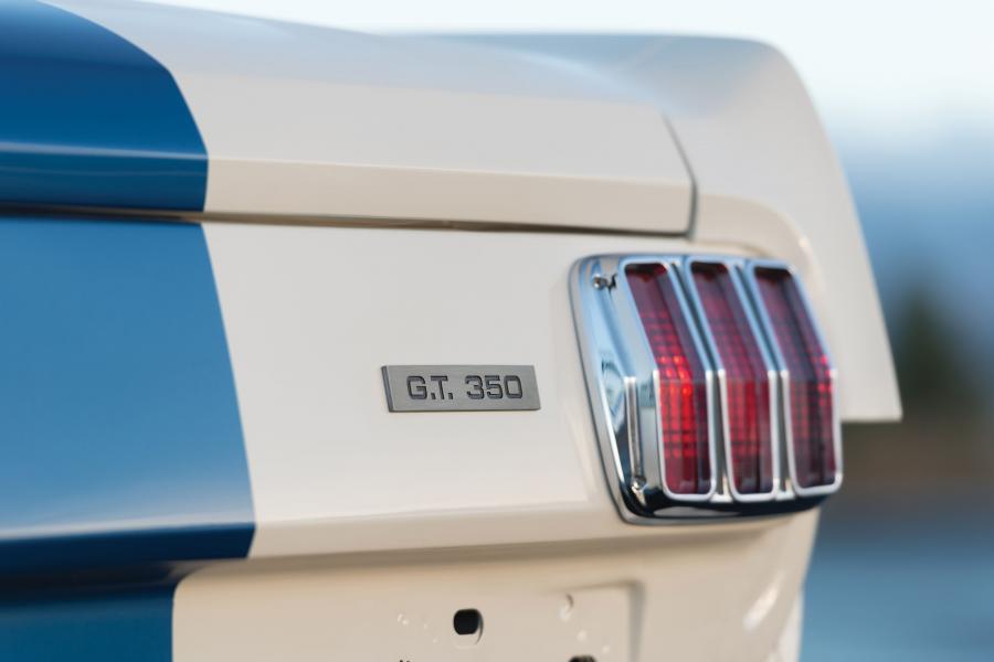 Детали экстерьера Shelby GT350R (5R213) 1965 года  (фото 3 из 29)